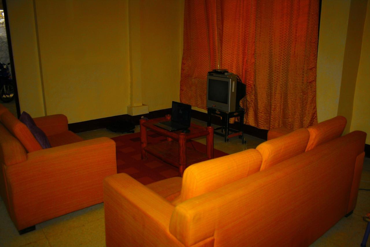 סבו 8Th Street Guesthouse מראה חיצוני תמונה
